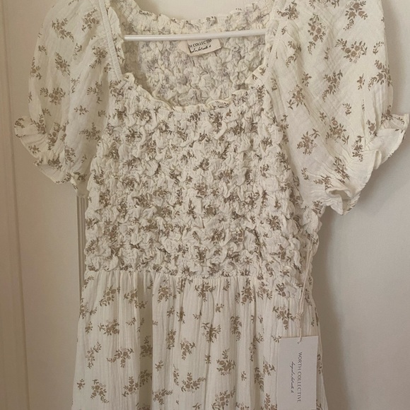 NWT Worth Collective Emilia 100% Cotton Smocked Floral Cream Maxi Dress - Picture 2 of 4